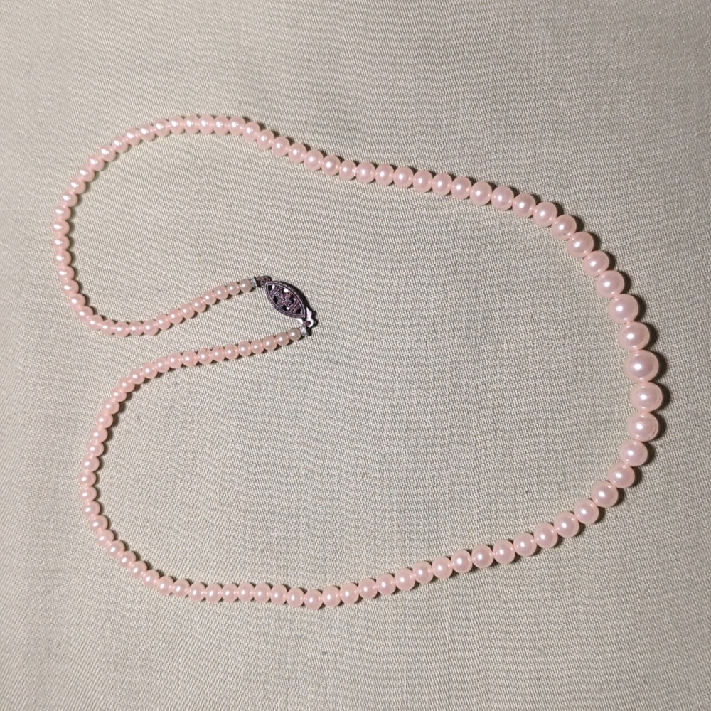 Vintage pearl choker with sterling clasp